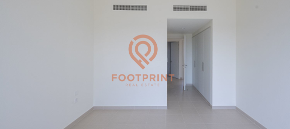 2 bedrooms Townhouse in Dubai, UAE No. 24304 5