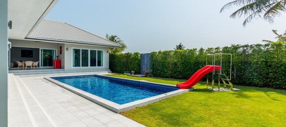 7 غرف نوم مقهى / مطعم في Hua Hin, Thailand رقم 6305 2