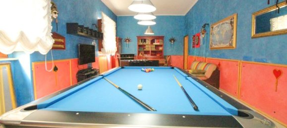 8 rooms House in Termoli, Italy No. 142425 9