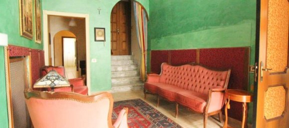 8 rooms House in Termoli, Italy No. 142425 4