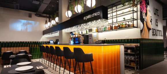 Gewerbliche Immobilie in Torrevieja, Spain 285m², Nr. 141092 5