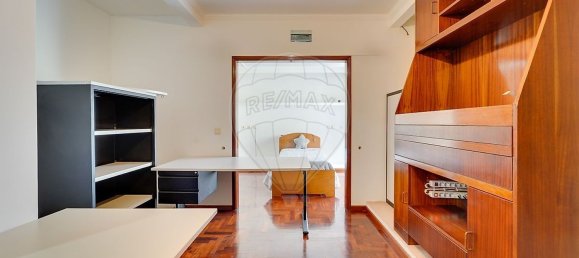 4 bedrooms House in Oliveirinha, Portugal No. 180948 22