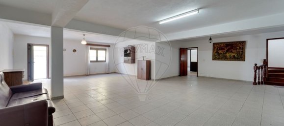 4 bedrooms House in Oliveirinha, Portugal No. 180948 32