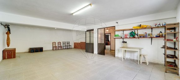 4 bedrooms House in Oliveirinha, Portugal No. 180948 28