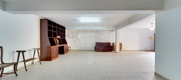 4 bedrooms House in Oliveirinha, Portugal No. 180948 31