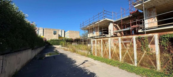 Escritório de 3 divisões em Salerno, Italy N.º 289774 2