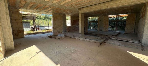 Escritório de 3 divisões em Salerno, Italy N.º 289774 24