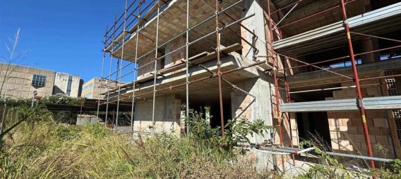 Escritório de 3 divisões em Salerno, Italy N.º 289774 21