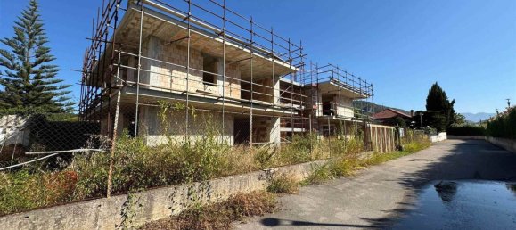 Escritório de 3 divisões em Salerno, Italy N.º 289774 20