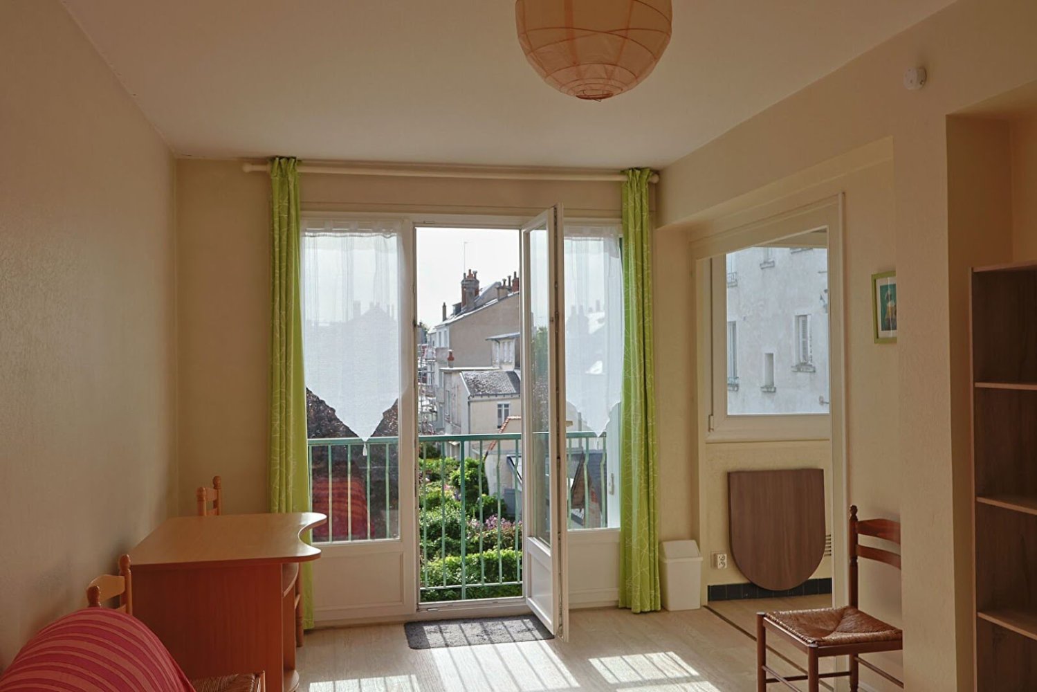 1 bedroom Apartment in Tours, France No. 271944