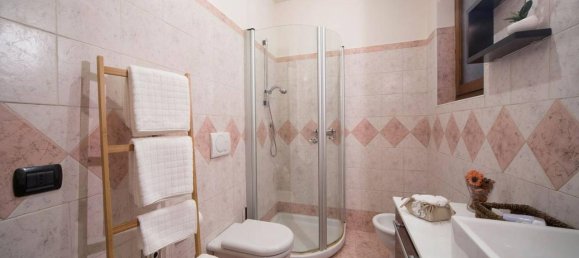 Apartamento de 2 habitaciónes en Baveno, Italy No. 38773 13