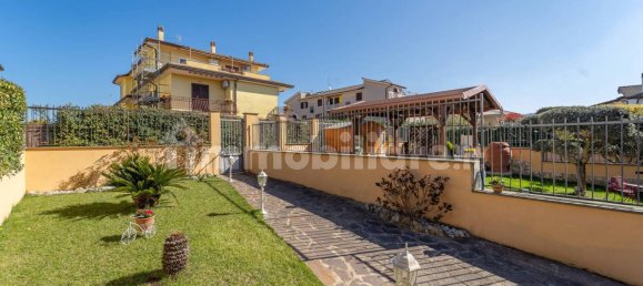 2 bedrooms House in Gallicano nel Lazio, Italy No. 54081 2
