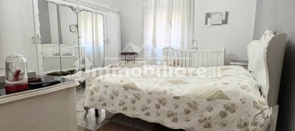 3 bedrooms House in Carrara, Italy No. 355294 8