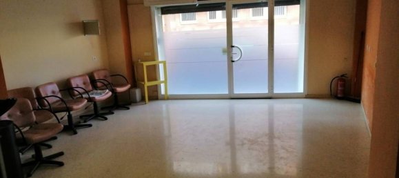 Gewerbliche Immobilie in Terrassa, Spain 50m², Nr. 81551 7