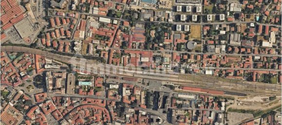 1-salle Entrepôt à Gallarate, Italy No. 261900 10