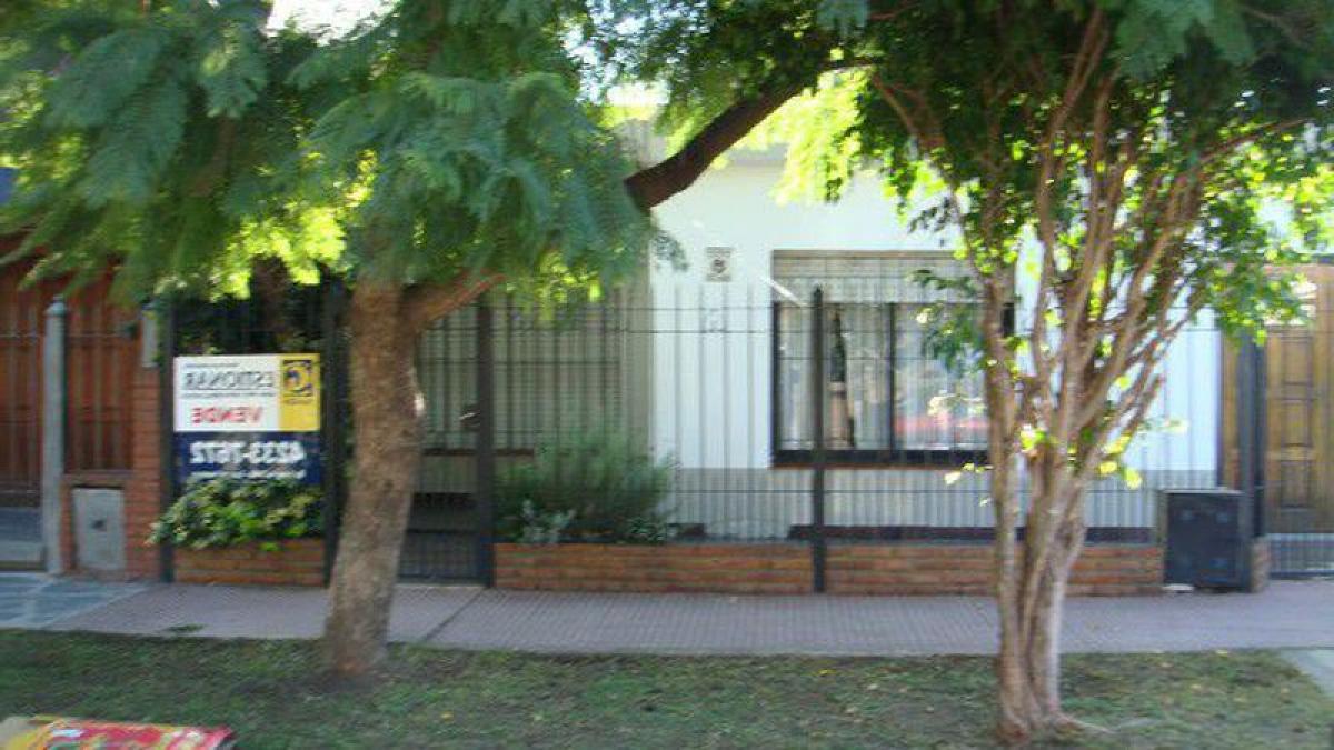 3 Schlafzimmer Haus in Almirante Brown, Argentina, Nr. 68559