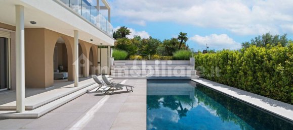 4 bedrooms Villa in Bardolino, Italy No. 321496 28