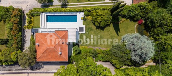 4 bedrooms Villa in Bardolino, Italy No. 321496 31