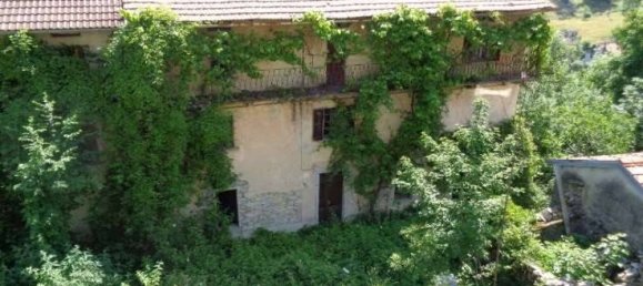 Studio in Schignano, Italy No. 272191 2