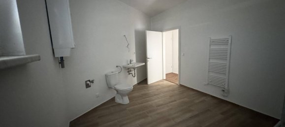 2 bedrooms Apartment in Wiener Neustadt, Austria No. 151238 4