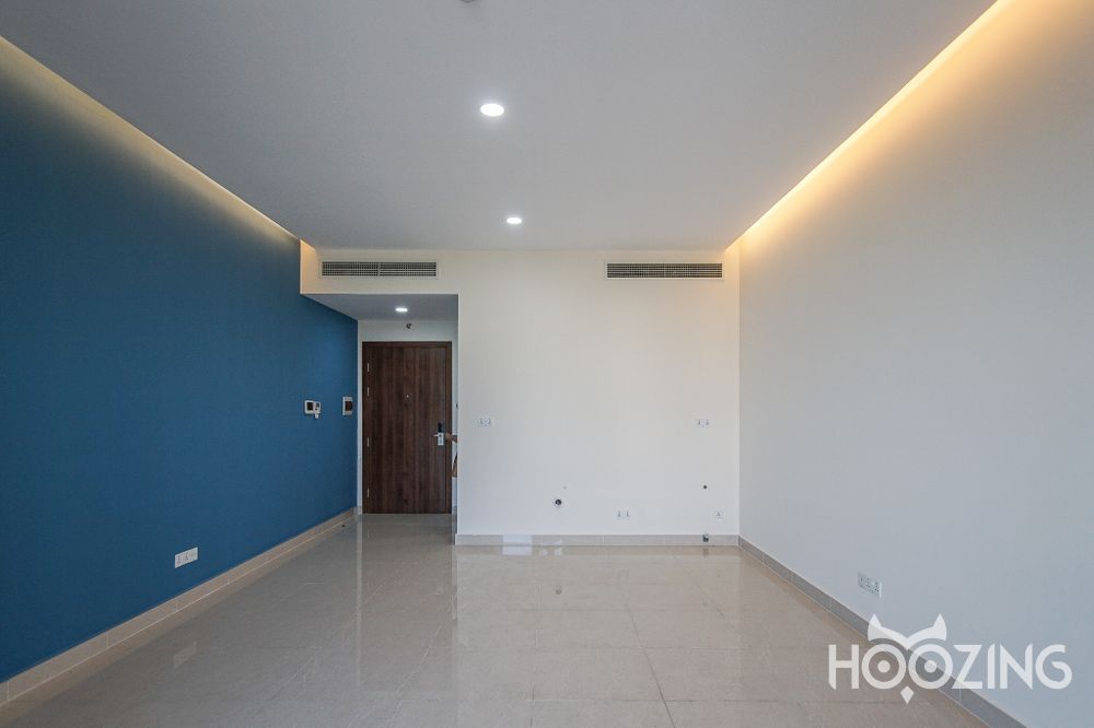 1 room Office in District 7, Vietnam No. 15948