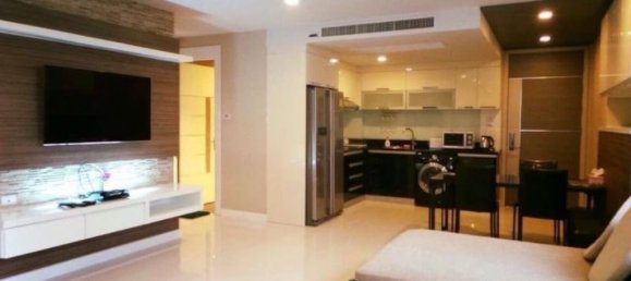 3 bedrooms Condo in Pattaya, Thailand No. 12035 2