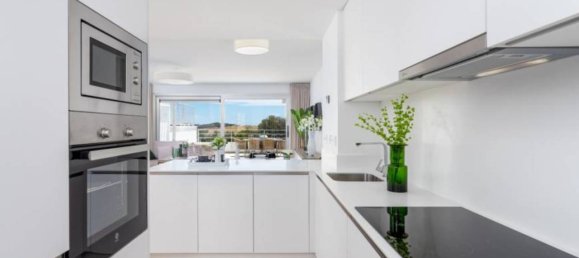 3 bedrooms Townhouse in Estepona, Spain No. 2472 10