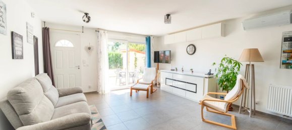 3 bedrooms House in Romaneche-Thorins, France No. 339154 3