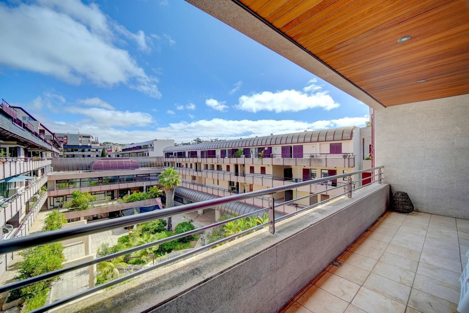 2 bedrooms Apartment in Cascais, Portugal No. 330689