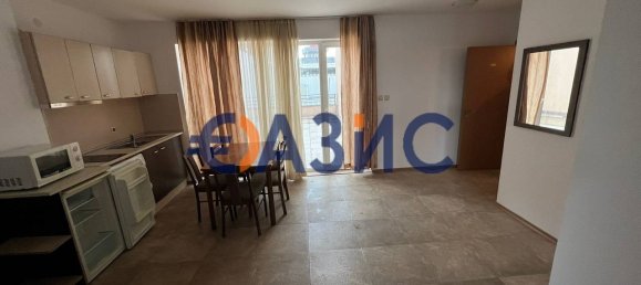 2 bedrooms Apartment in Sveti Vlas, Bulgaria No. 378 7