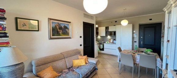 2 rooms Apartment in Rome, Italy No. 302719 14