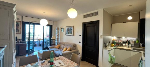 2 rooms Apartment in Rome, Italy No. 302719 12