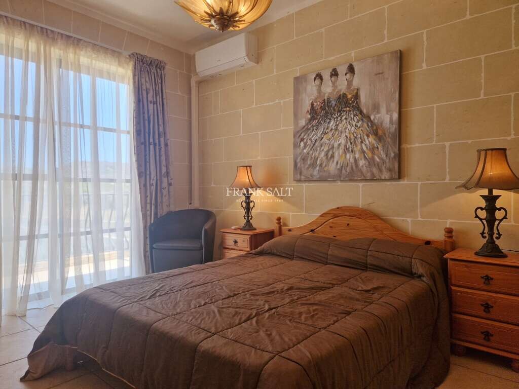 3 bedrooms Apartment in Xaghra, Malta No. 11674