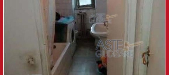 5 bedrooms Apartment in Rome, Italy No. 330788 24