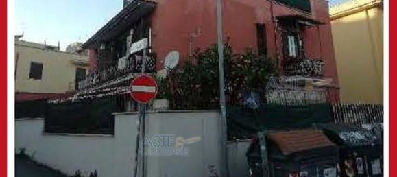 5 bedrooms Apartment in Rome, Italy No. 330788 9