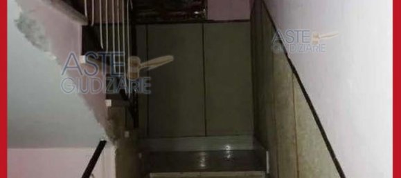 5 bedrooms Apartment in Rome, Italy No. 330788 17