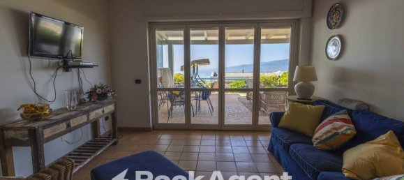 2 bedrooms Villa in Stalettì, Italy No. 291278 2