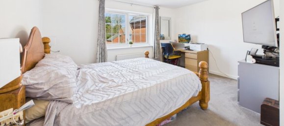 2 bedrooms House in Bordon, United Kingdom No. 13821 11