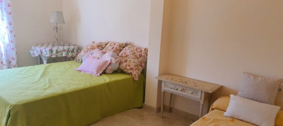 6 bedrooms Villa in Alicante, Spain No. 70784 2