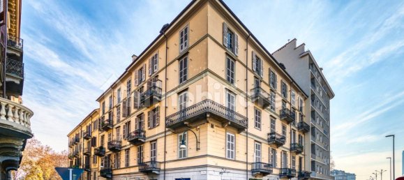 2 bedrooms Apartment in Turin, Italy No. 60819 21