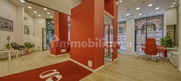 2 bedrooms Apartment in Turin, Italy No. 60819 14