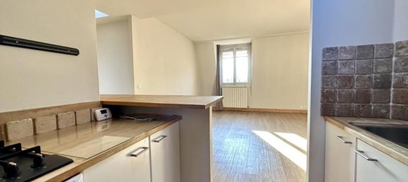 2 bedrooms Apartment in Le Vesinet, France No. 161902 2
