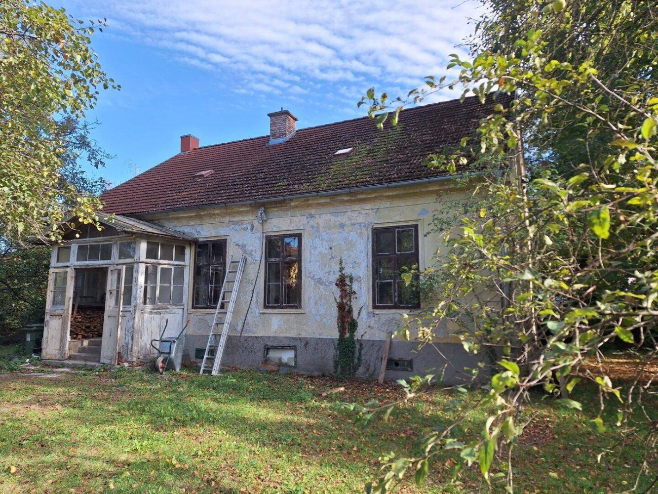 Casa de 4 habitaciónes en Neunkirchen, Austria No. 216613