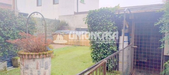 4 غرف نوم فيلا في Solbiate con Cagno, Italy رقم 270412 44