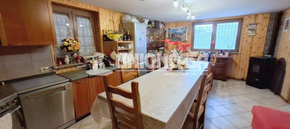 4 غرف نوم فيلا في Solbiate con Cagno, Italy رقم 270412 36