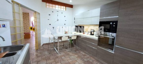 4 غرف نوم فيلا في Solbiate con Cagno, Italy رقم 270412 24