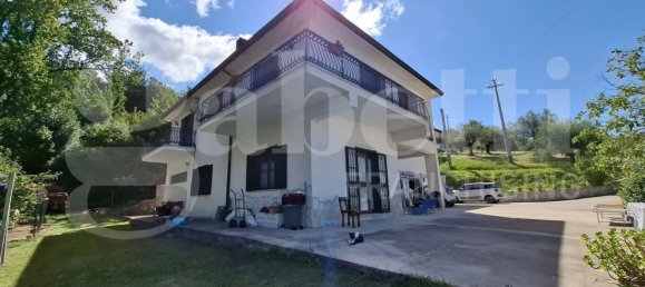 4 Schlafzimmer Villa in Sora, Italy, Nr. 289074 8