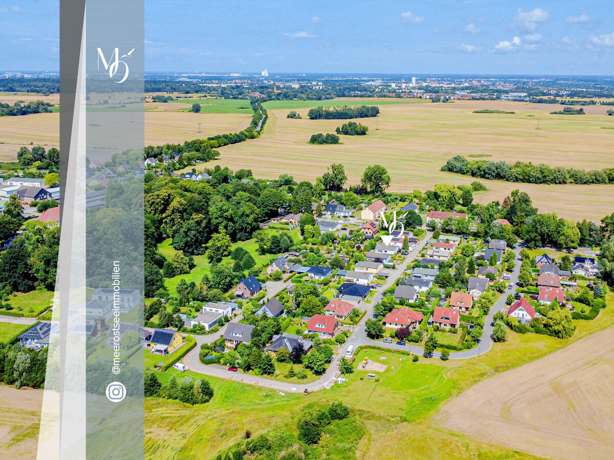 7 rooms House in Rostock, Germany No. 241632