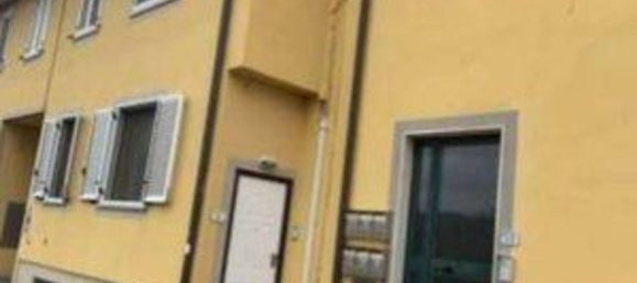 3 rooms Apartment in Capraia e Limite, Italy No. 40029 16