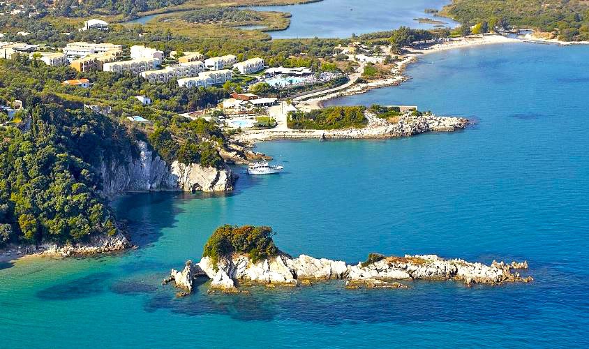 4010m² Hotel for sale in Corfu, Central Corfu and Diapontian Islands, Corfu, Ionian Islands, Peloponnese, Western Greece and the Ionian, Greece № 6396